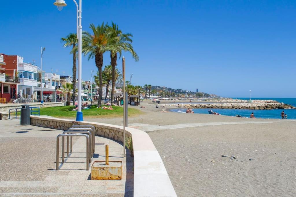 Apartment At The Beach Malaga Exterior photo